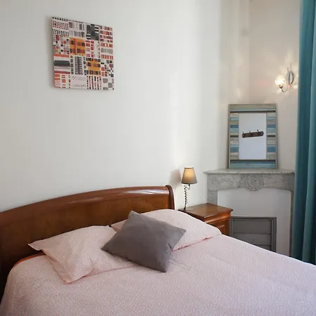 4 Pieces Vieux Garibaldi Apartment *
