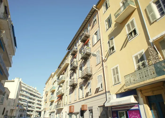 4 Pieces Vieux Garibaldi * Ницца