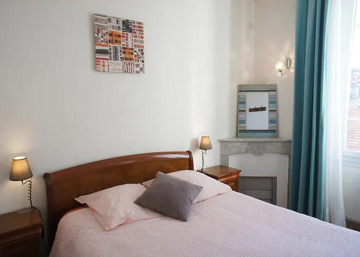4 Pieces Vieux Garibaldi Апартаменты *